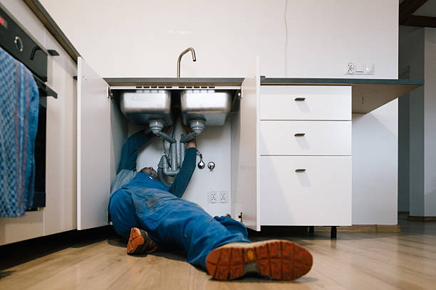 Professional Pipe Repair technician working in Fowlerville, MI